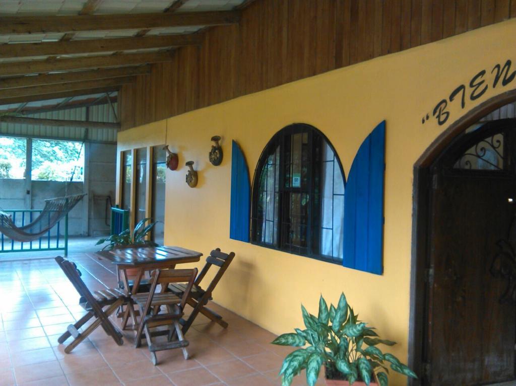 Rio Celeste Backpackers Bujagua Buitenkant foto