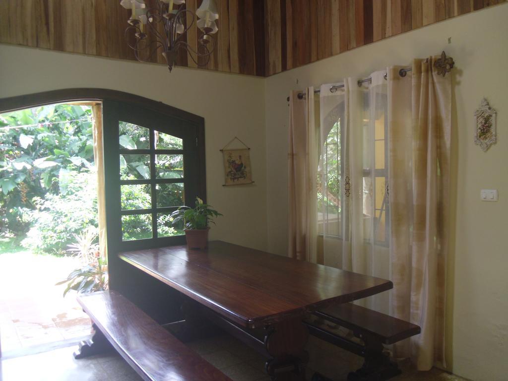 Rio Celeste Backpackers Bujagua Buitenkant foto
